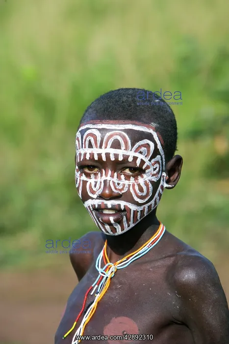 : Ethiopia - child surma: tribe of south west Ethiopia : Ethiopia - child surma: tribe of south west Ethiopia