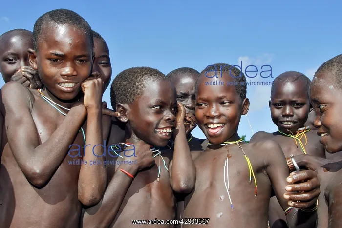 : Ethiopia - Surma children: tribe of south west Ethiopia : Ethiopia - Surma children: tribe of south west Ethiopia
