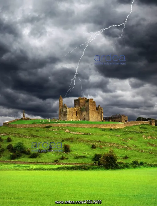 : Europe, Ireland, County Tipperary. Lightning : Europe, Ireland, County Tipperary. Lightning