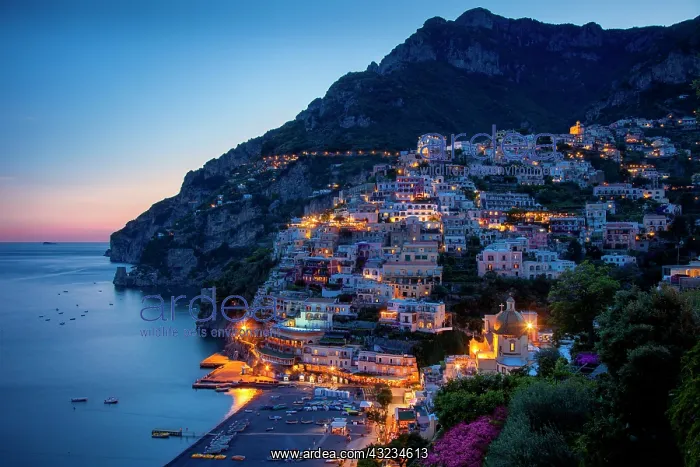 : Evening view along the Amalfi coast of the