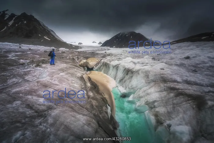 : Exploring Potanin glacier in Altai 5 bogd mountains : Exploring Potanin glacier in Altai 5 bogd mountains