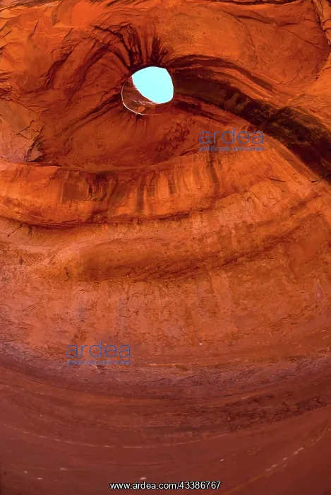 : The Eye of the Sun, natural wonder, film set, Monument : The Eye of the Sun, natural wonder, film set, Monument