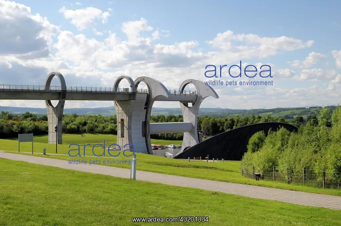 : Falkirk Wheel, the only rotating boat lift worldwide : Falkirk Wheel, the only rotating boat lift worldwide