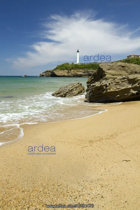 : Fall of rocks and coastal erosion, Biarritz lighthouse : Fall of rocks and coastal erosion, Biarritz lighthouse
