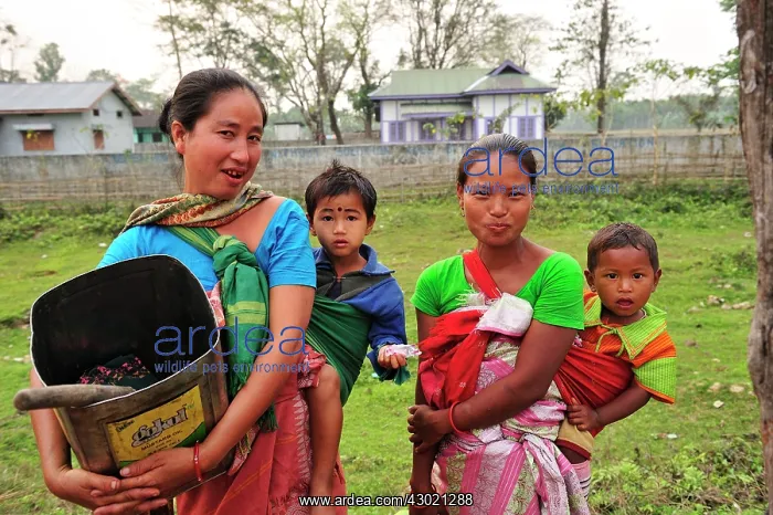 : Farmer Women with children : Farmer Women with children