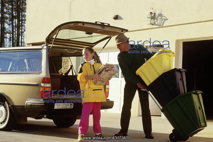 : Father & Daughter Recycling : Father & Daughter Recycling