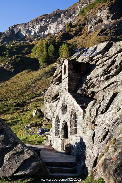 : The Felsen Kapelle: Rock chapel, Gschloess : The Felsen Kapelle: Rock chapel, Gschloess