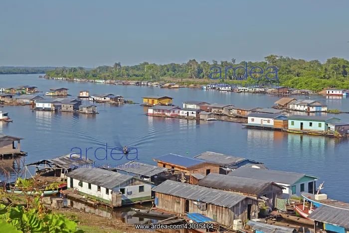 : Floating Houses part of the town at the junction : Floating Houses part of the town at the junction