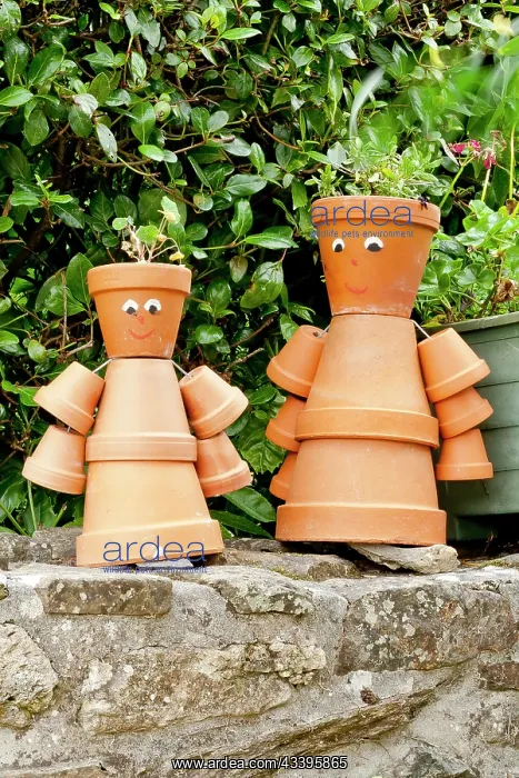 : Flower pot figures, Garden decoration : Flower pot figures, Garden decoration