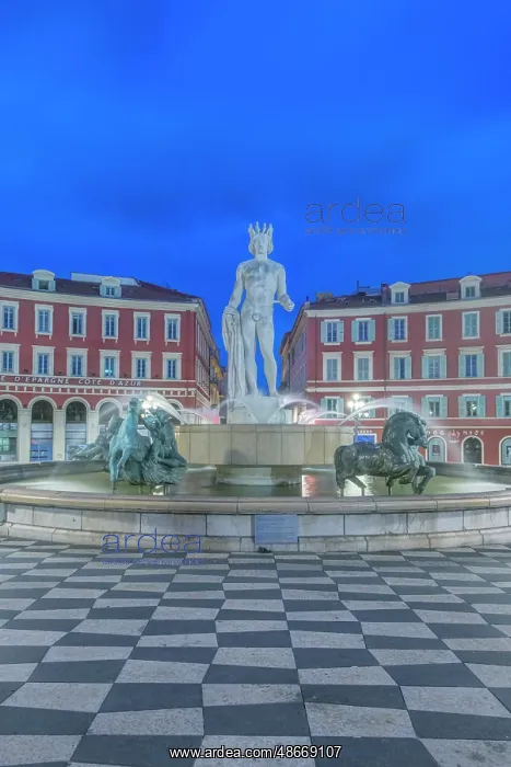 : France, Cote d Azur, Nice. Sun Fountain at Place Massena : France, Cote d Azur, Nice. Sun Fountain at Place Massena