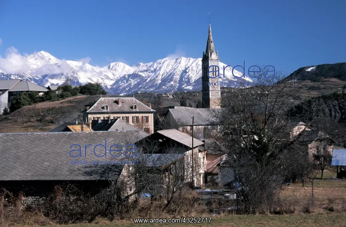 : France, Haute Provence. Countryside near : France, Haute Provence. Countryside near