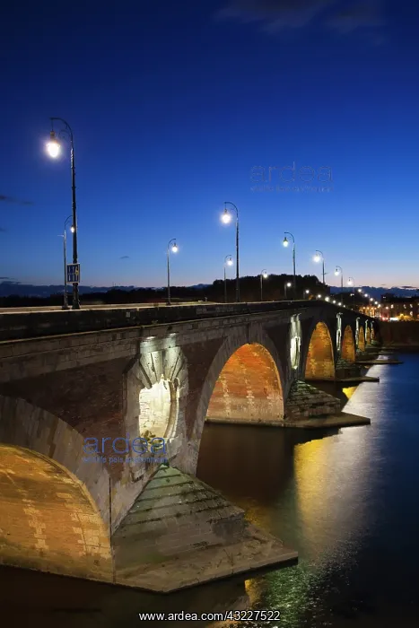 : France, Midi-Pyrenees Region, Haute-Garonne : France, Midi-Pyrenees Region, Haute-Garonne