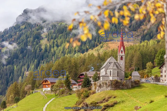 : Geografie, Italien, Kirche von Rein : Geografie, Italien, Kirche von Rein