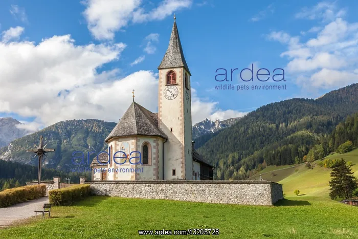 : Geografie, Italien, Kirche von St : Geografie, Italien, Kirche von St
