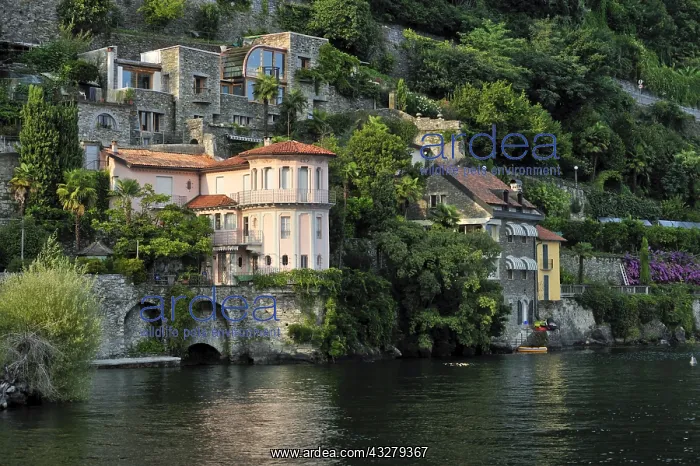: Geografie, Italien, Piemont, Villen am Lago Maggiore : Geografie, Italien, Piemont, Villen am Lago Maggiore