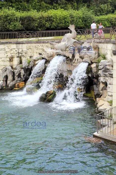 : geography / travel, Italy, Cascade, Royal Palace : geography / travel, Italy, Cascade, Royal Palace