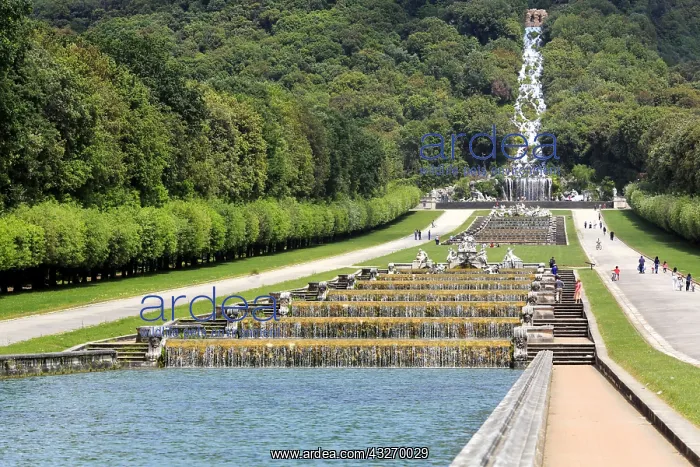 : geography / travel, Italy, Cascade, Royal Palace : geography / travel, Italy, Cascade, Royal Palace