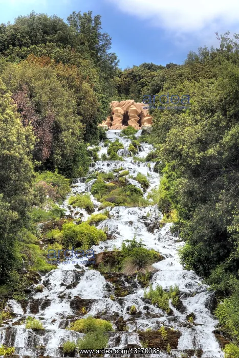 : geography / travel, Italy, Cascade, Royal Palace : geography / travel, Italy, Cascade, Royal Palace