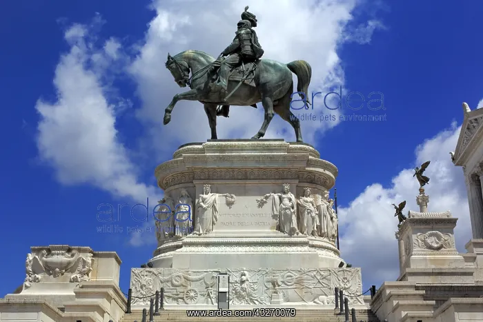 : geography / travel, Italy, Equestrian sculpture : geography / travel, Italy, Equestrian sculpture