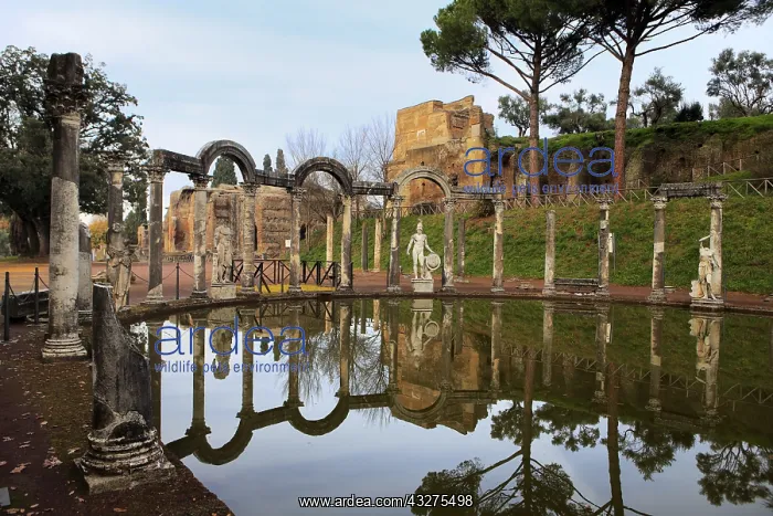 : geography / travel, Italy, Hadrian's Villa (Villa : geography / travel, Italy, Hadrian's Villa (Villa