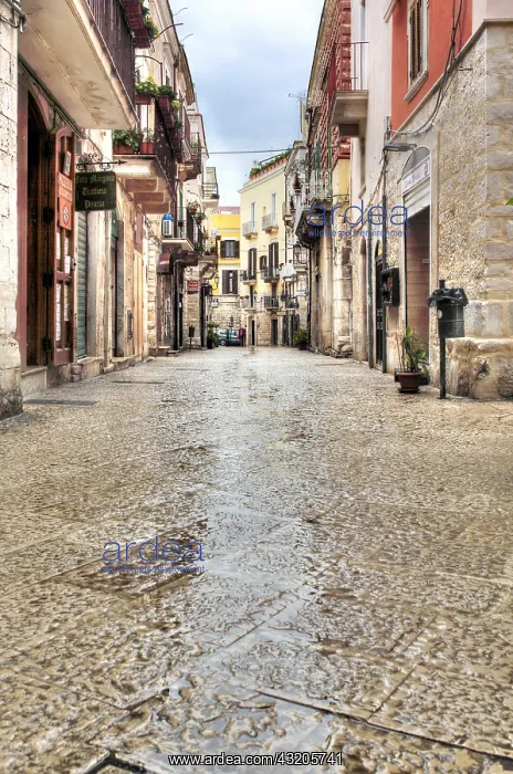  : geography  /  travel, Italy, Street in old town, Barletta