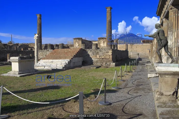 : geography / travel, Italy, Temple of Apollo (Tempio : geography / travel, Italy, Temple of Apollo (Tempio