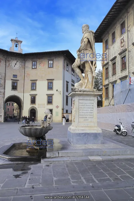: geography / travel, Italy, Tuscany, Statue of Cosimo : geography / travel, Italy, Tuscany, Statue of Cosimo