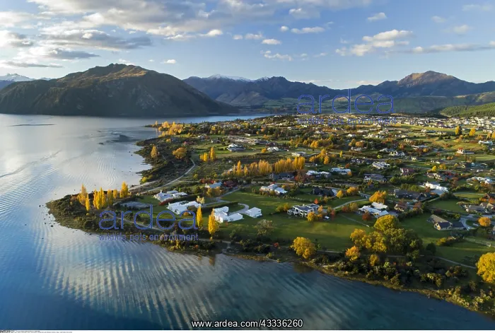 : geography / travel, New Zealand, Wanaka and Lake : geography / travel, New Zealand, Wanaka and Lake