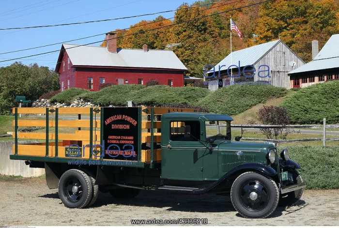 : geography / travel, USA, Vermont, Turnbridge, Ford : geography / travel, USA, Vermont, Turnbridge, Ford