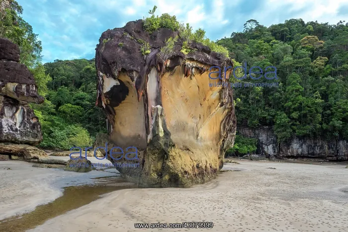 : Geologically interesting sandstone rock formatio : Geologically interesting sandstone rock formatio