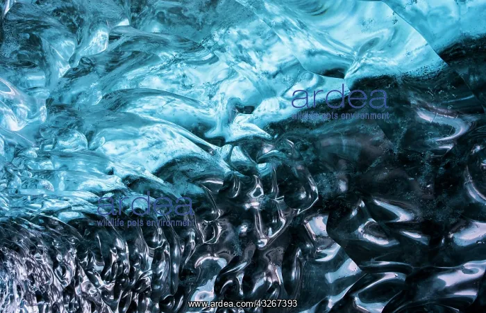 : Glacial cave in the Breidamerkurjoekull : Glacial cave in the Breidamerkurjoekull