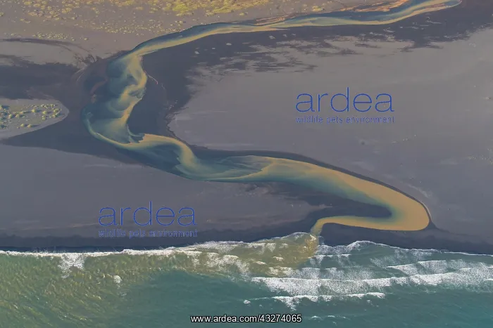 : The glacial river Affall at Landeyjarsandur seen : The glacial river Affall at Landeyjarsandur seen