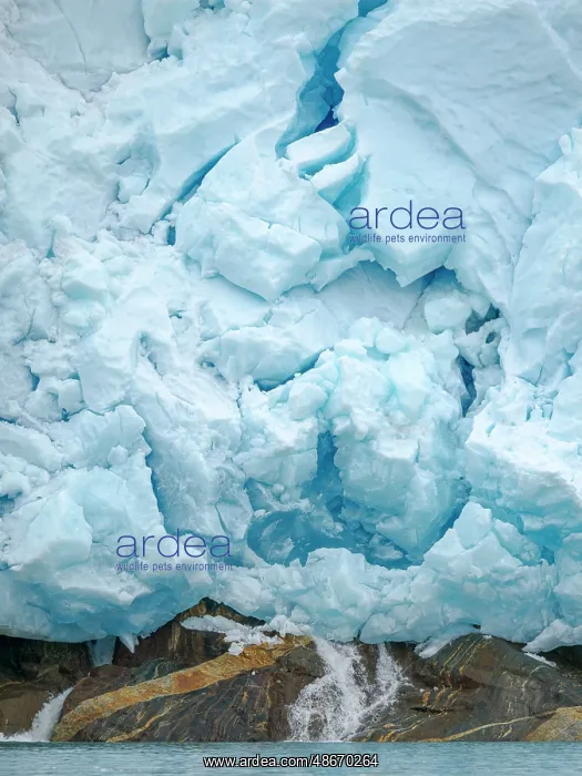 : Glacier northeast of Isertoq (Bussemand glacier) near : Glacier northeast of Isertoq (Bussemand glacier) near