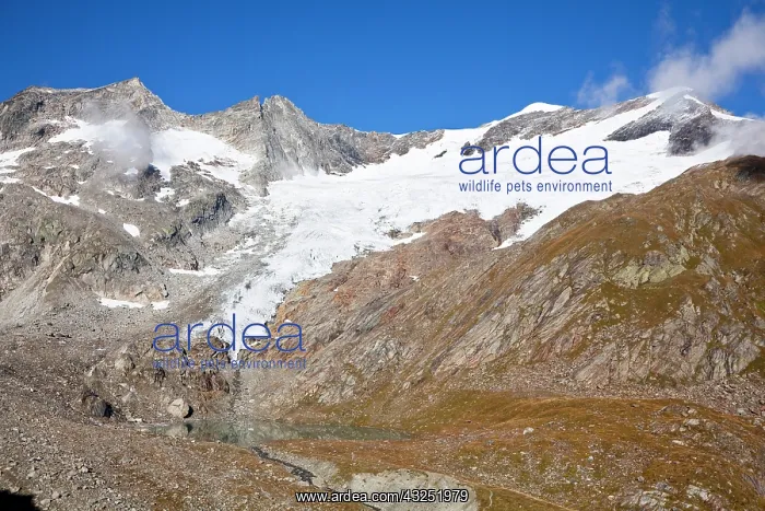 : The glacier Simonykees in the National Park : The glacier Simonykees in the National Park