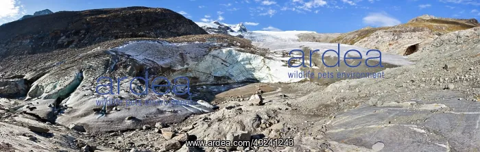 : Glacier snout of Schlatenkees. The Schlatenkees : Glacier snout of Schlatenkees. The Schlatenkees