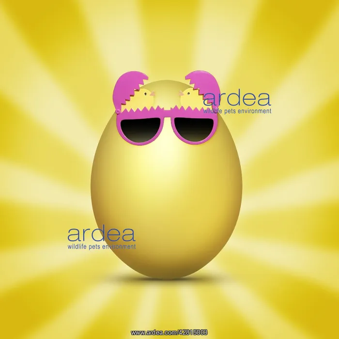 : Golden Egg with glasses Easter : Golden Egg with glasses Easter