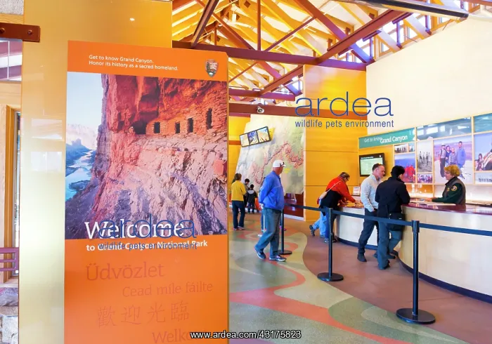 : Grand Canyon Visitor Center at South Rim, Grand : Grand Canyon Visitor Center at South Rim, Grand