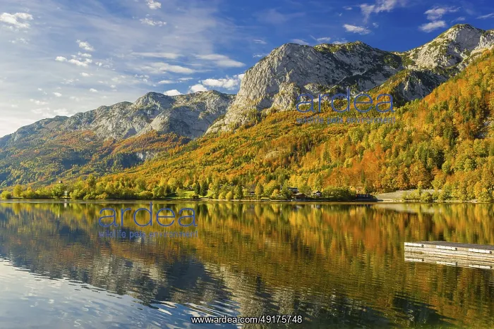 : Grundlsee in autumn, salzkammergut : Grundlsee in autumn, salzkammergut