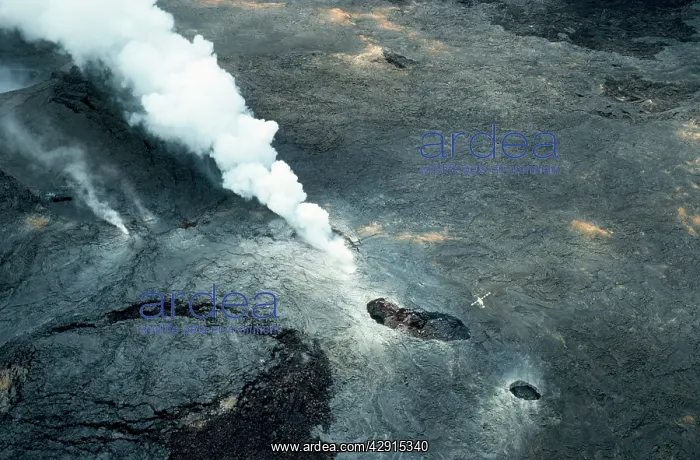 : Hawaii Kilauea Volcano - vent active 1986