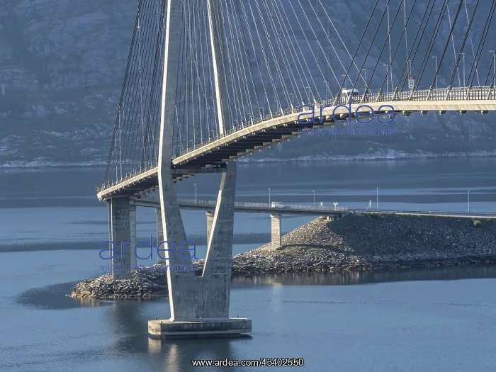 : Helgeland bridge, connecting Sandnessjcen with the : Helgeland bridge, connecting Sandnessjcen with the
