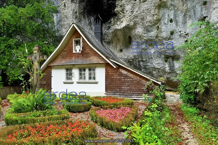 : Hermitage in the Verena Gorge, Sankt Verena Hermitage : Hermitage in the Verena Gorge, Sankt Verena Hermitage