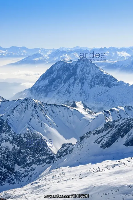 : Hohe Munde, 2661 m, view Zugspitze, Bavaria, Germany : Hohe Munde, 2661 m, view Zugspitze, Bavaria, Germany