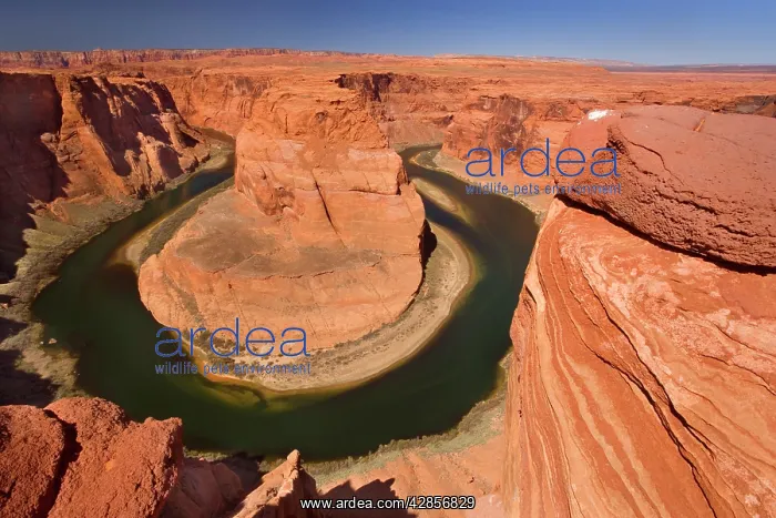 : Horseshoe Bend - dramatic view of a nearly 360 : Horseshoe Bend - dramatic view of a nearly 360