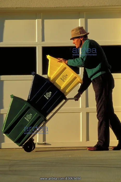 : Household recycling : Household recycling