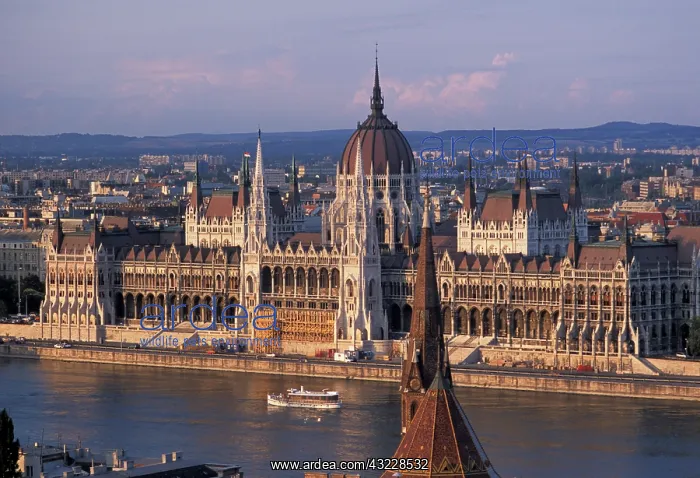 : Hungary, Budapest. Parliament house and : Hungary, Budapest. Parliament house and