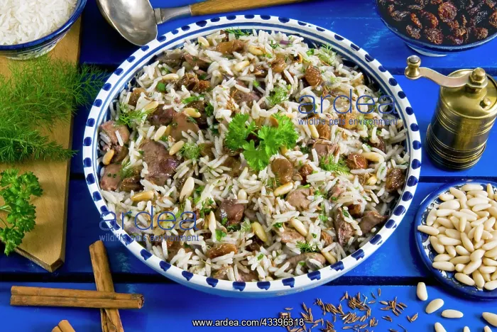 : Ic Pilav, rice with liver, raisin, pine nuts, cinnamon : Ic Pilav, rice with liver, raisin, pine nuts, cinnamon