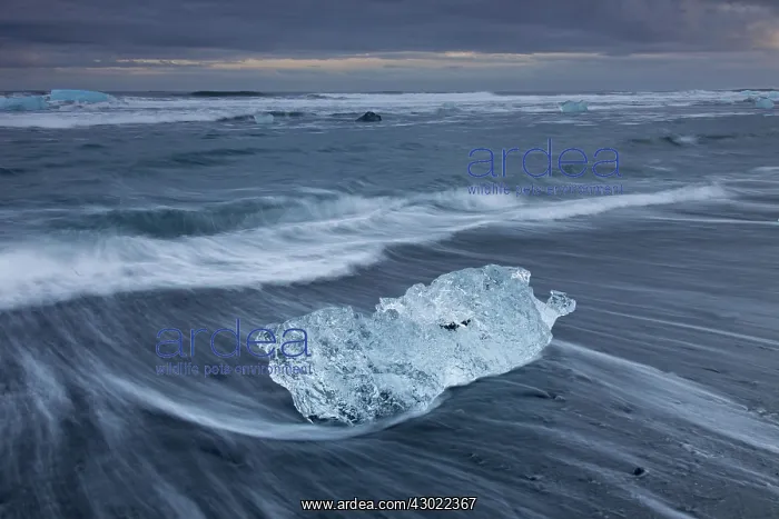  : Ice on the beach
