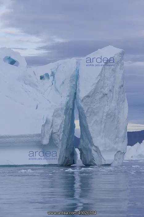  : Iceberg - Ilulissat Icefjord - Greenland