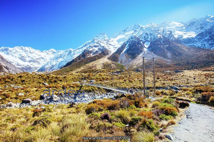  : The iconic half day world famous Hooker Valley Track h