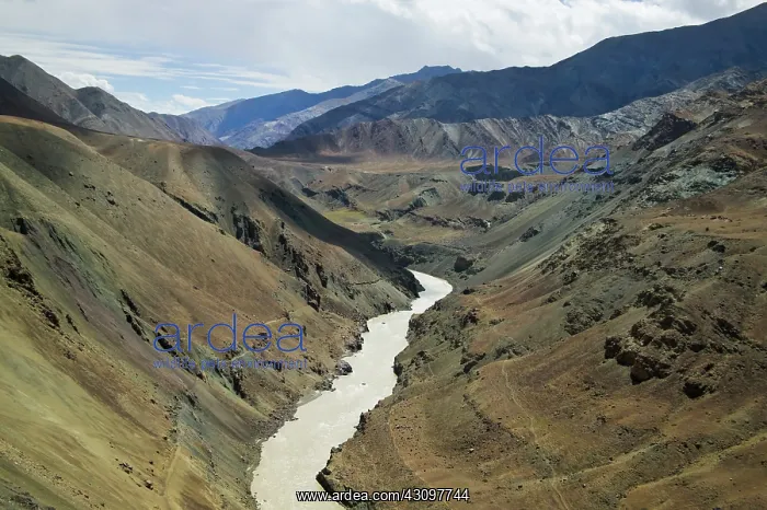  : Indus River flowing through the valley in